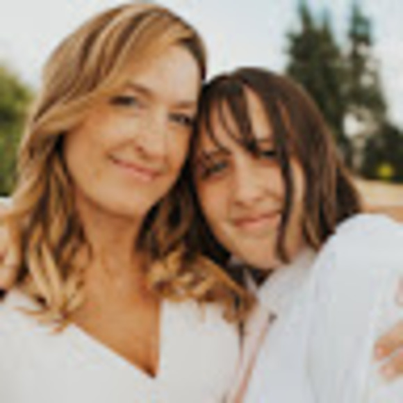 Meet your Posher, Danette - Picture 1 of 1